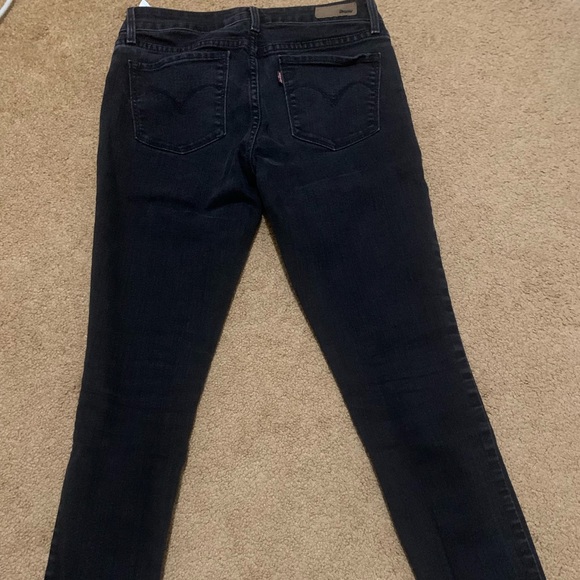 Levi’s Women’s Demi Curve Mid Rise Skinny Jeans in Size 4 or 27inch - Picture 4 of 5